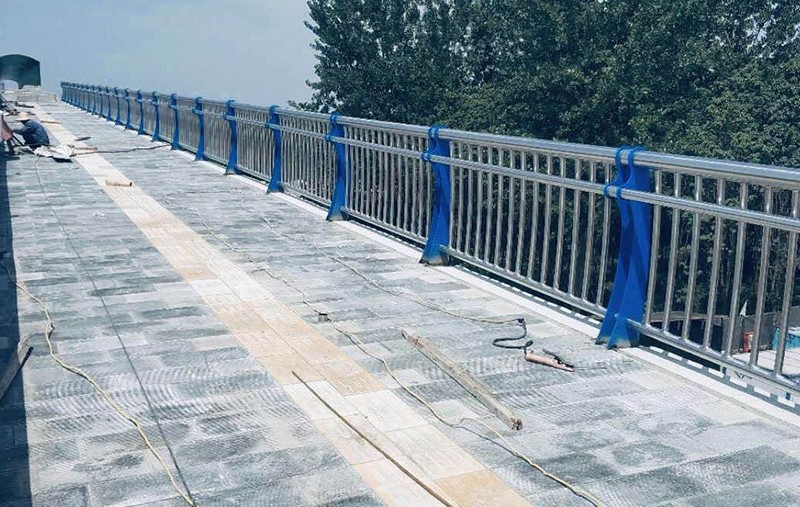 道路護欄