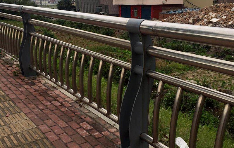 道路護欄